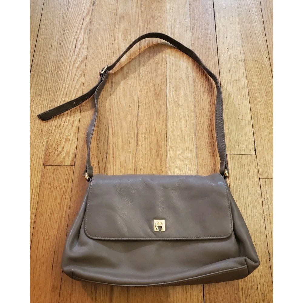 Vintage Etienne Aigner Brown Taupe Leather Purse Horseshoe Logo